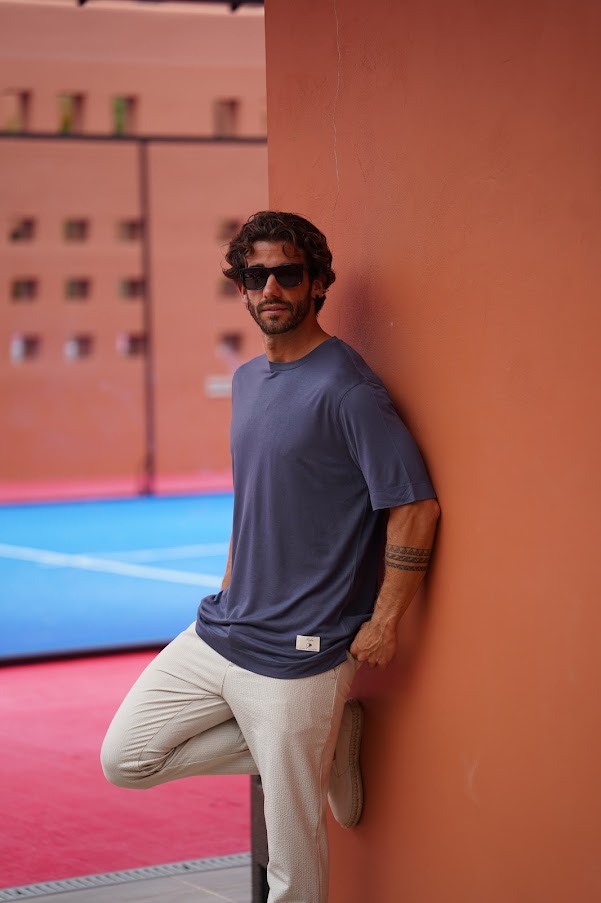 T-shirt élégant gris antra pegado