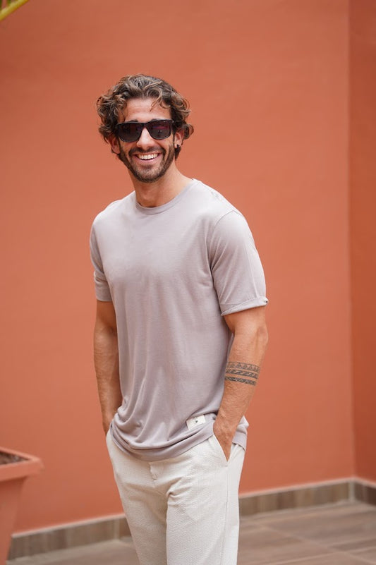 T-shirt élégant beige pegado